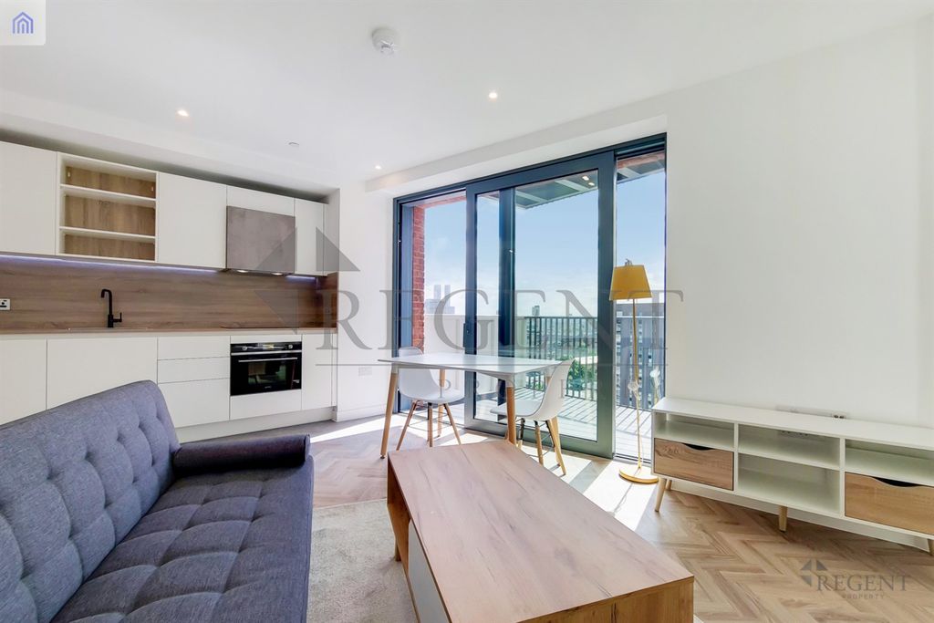 Property photo 1 of 9 Open Plan