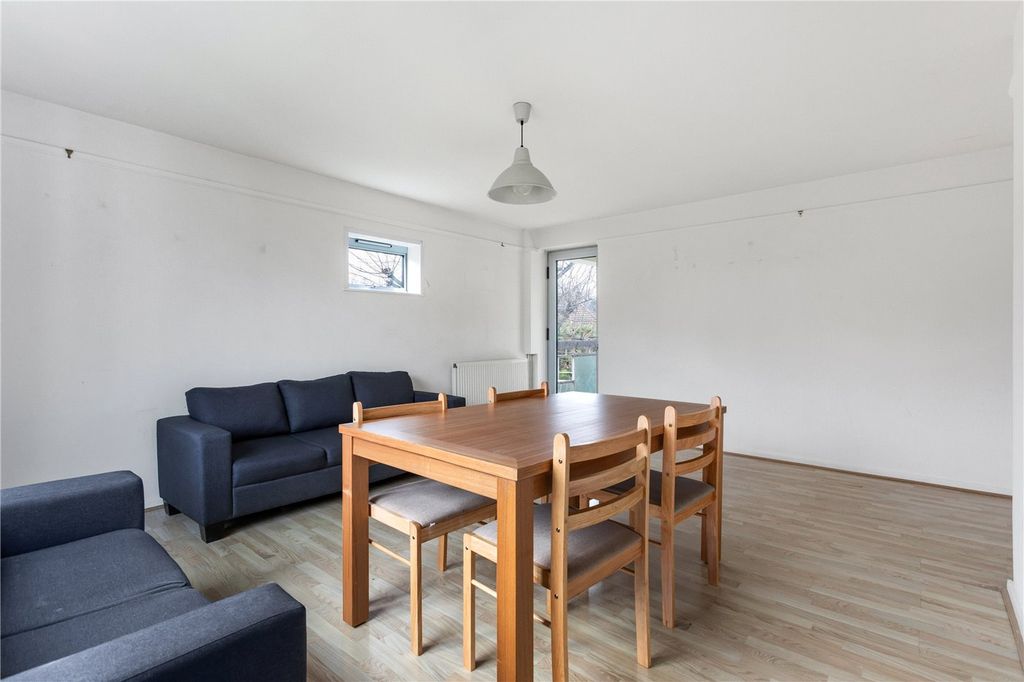 Property photo 3 of 13 Picture No. 14