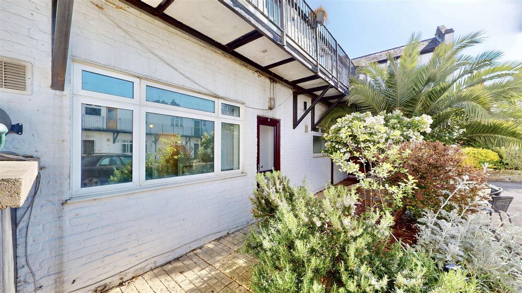 Property photo 1 of 22 Warfield-04212026_193705.Jpeg