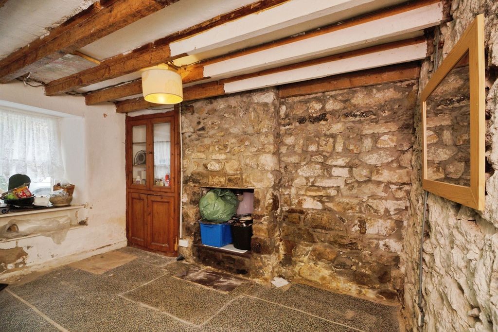 Property photo 2 of 20 Pbox-Img.Jpg