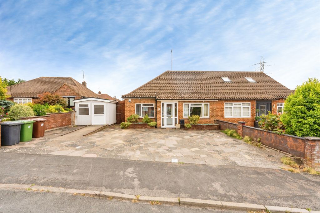 Property photo 1 of 27