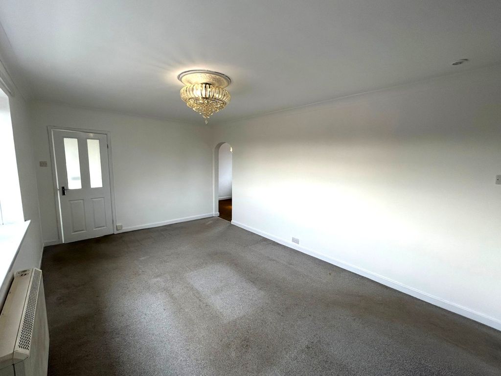 Property photo 3 of 9 Picture No. 06