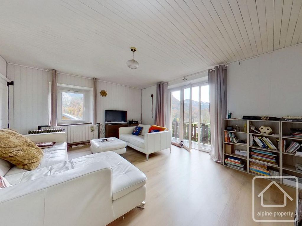 Property photo 2 of 38