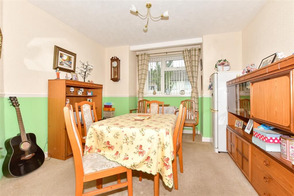 Property photo 1 of 10 Dining Area