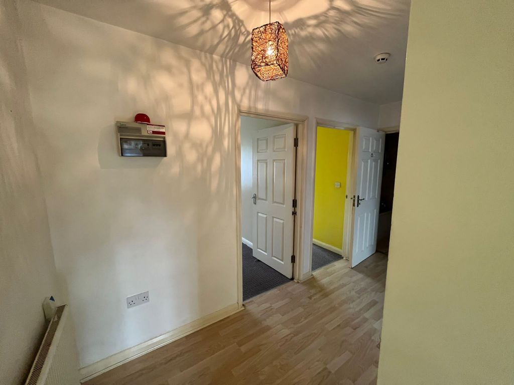 Property photo 3 of 21 Gallery