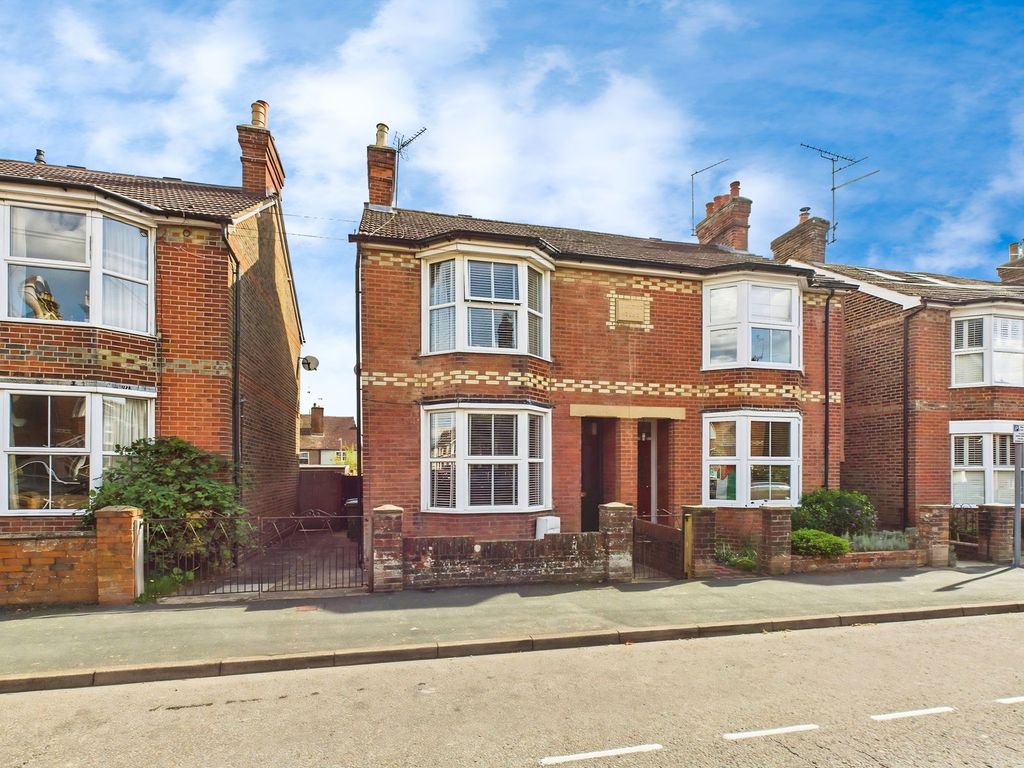 Property photo 1 of 15