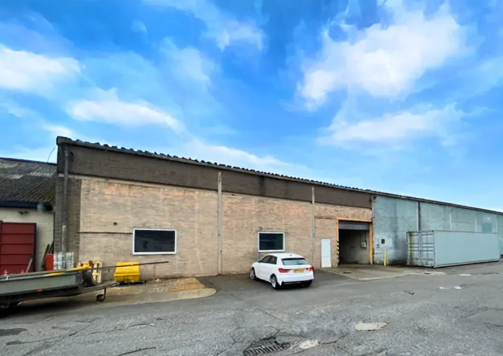 Property photo 3 of 7