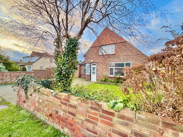 Property photo 2 of 16 Front