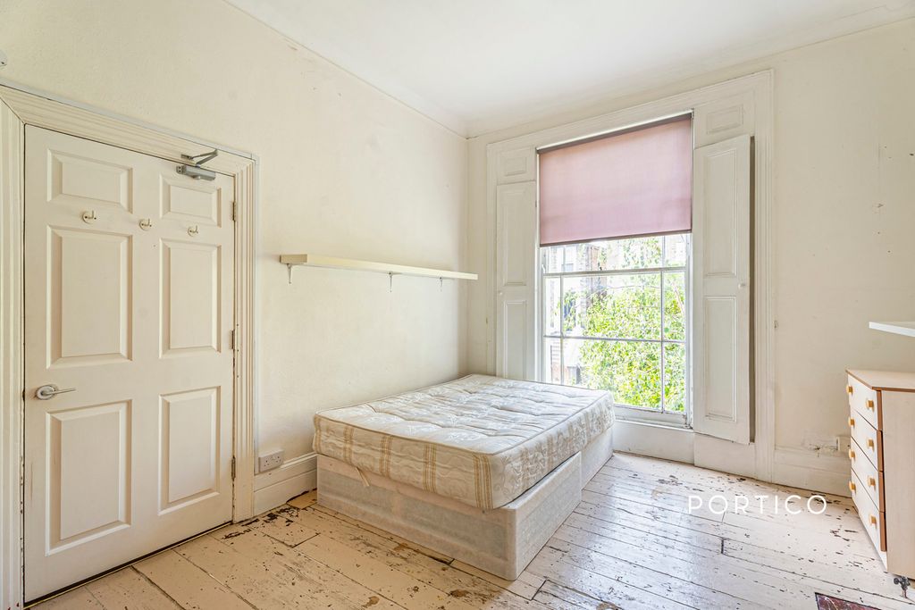 Property photo 3 of 26 Pbox-Img.Jpg