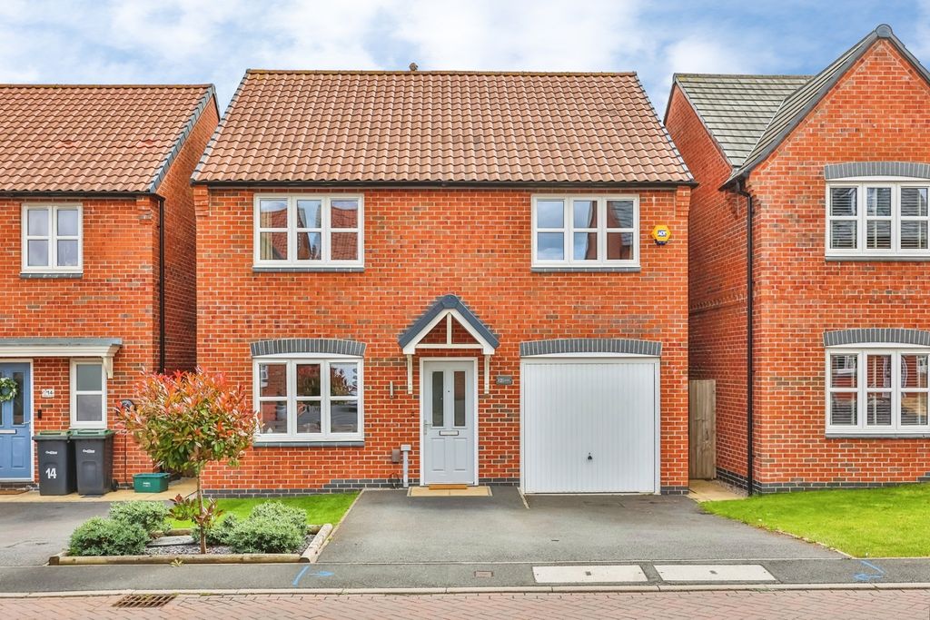 Property photo 1 of 19 Pbox-Img.Jpg