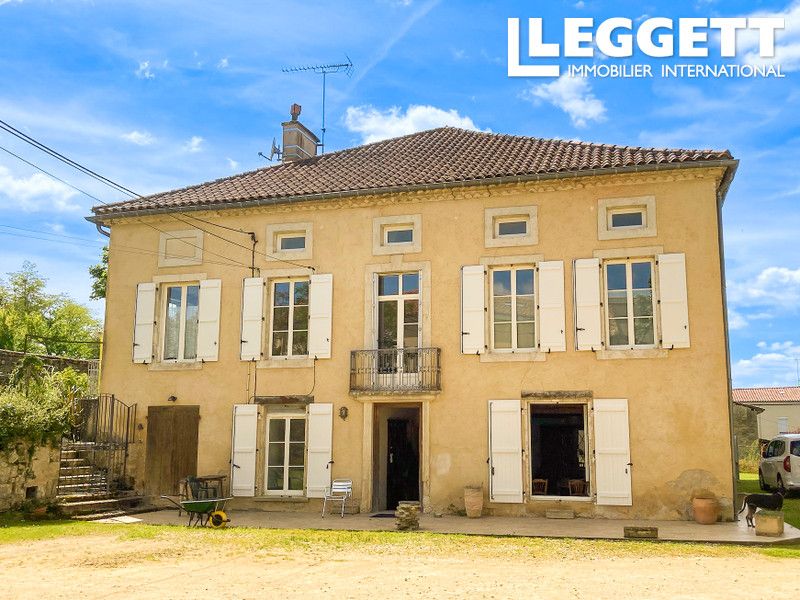 Property photo 2 of 10