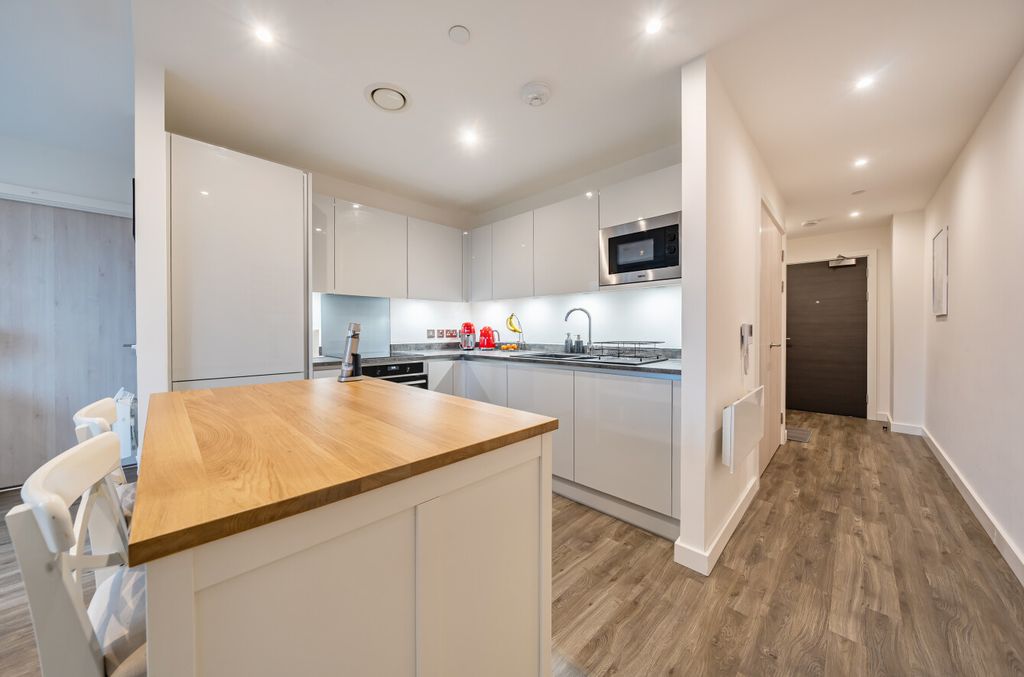 Property photo 3 of 9