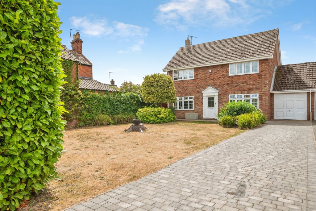 Property photo 2 of 19