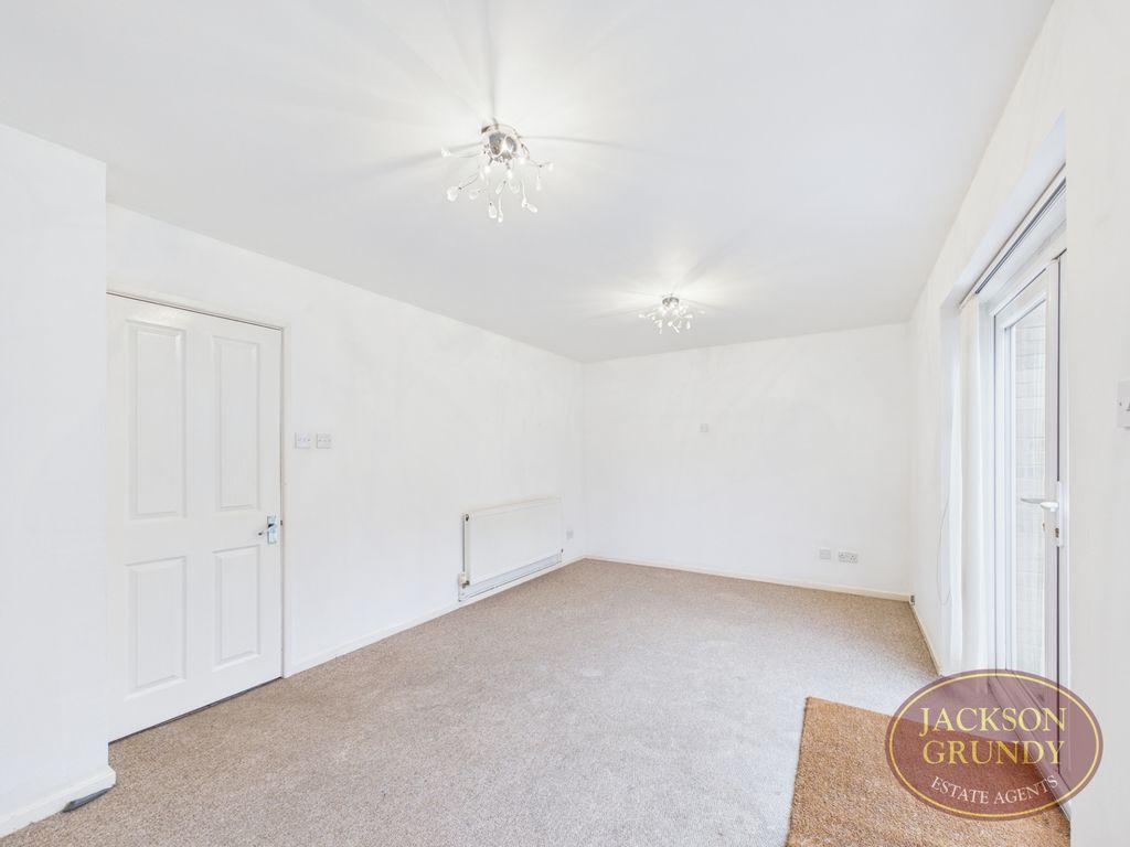Property photo 3 of 14 Ermine Road