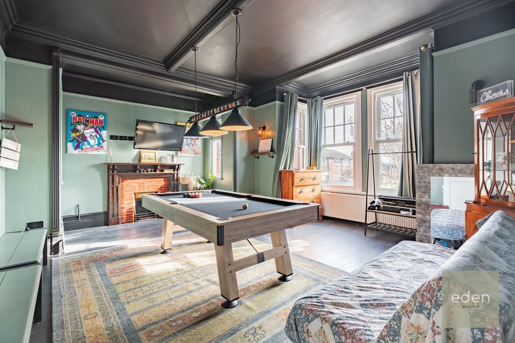 Property photo 2 of 44