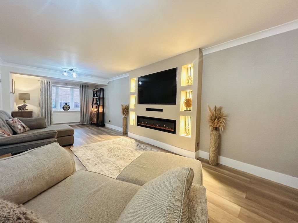 Property photo 2 of 26 Img_9926