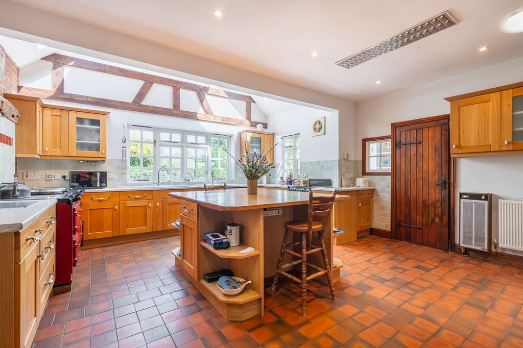 Property photo 3 of 50