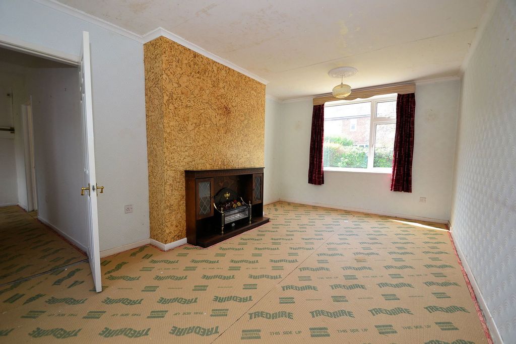 Property photo 3 of 21