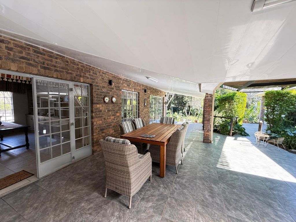 Property photo 3 of 37