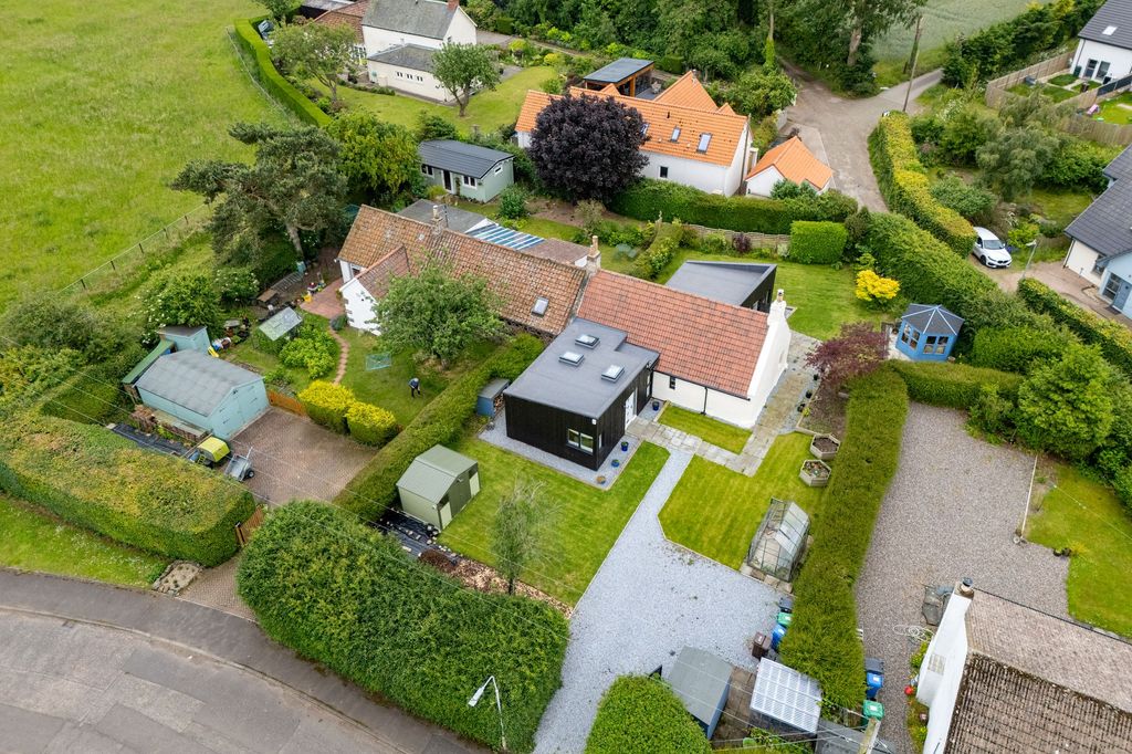 Property photo 1 of 20 Drone