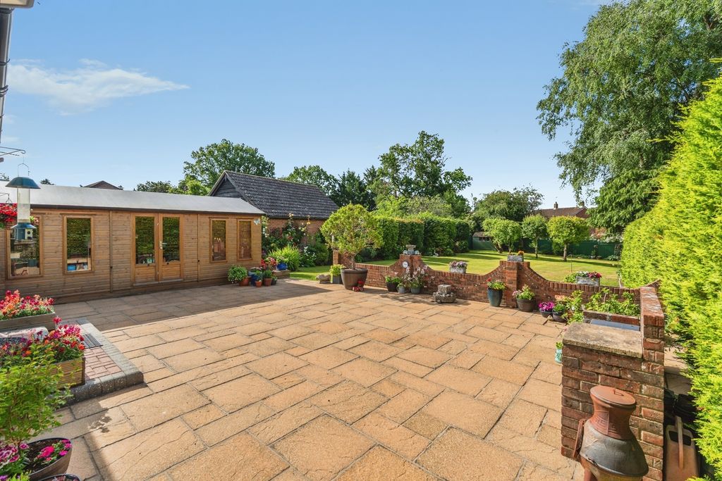 Property photo 2 of 39 Pbox-Img.Jpg