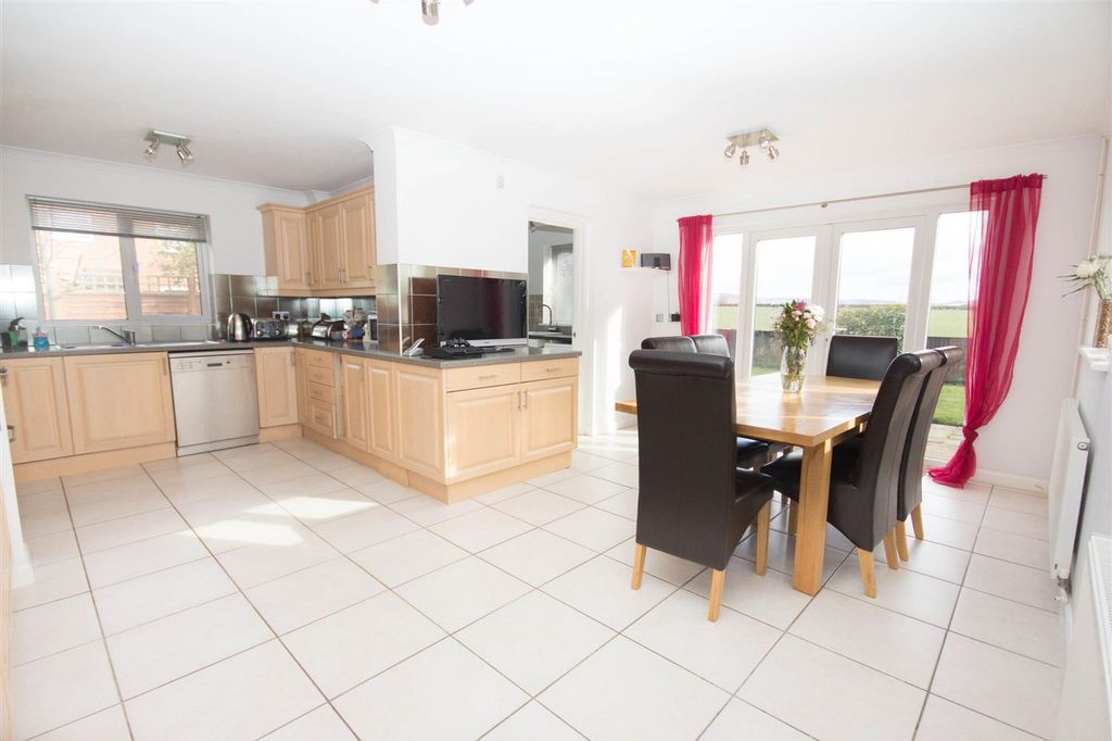 Property photo 2 of 13 Img_4689.Jpg