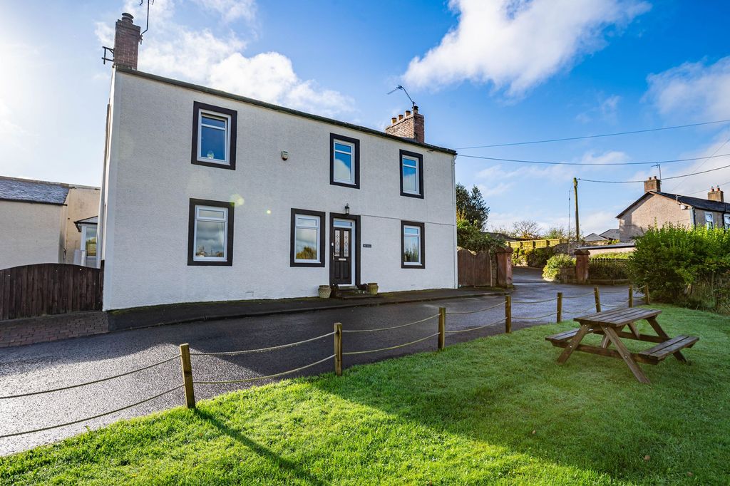 Property photo 1 of 44