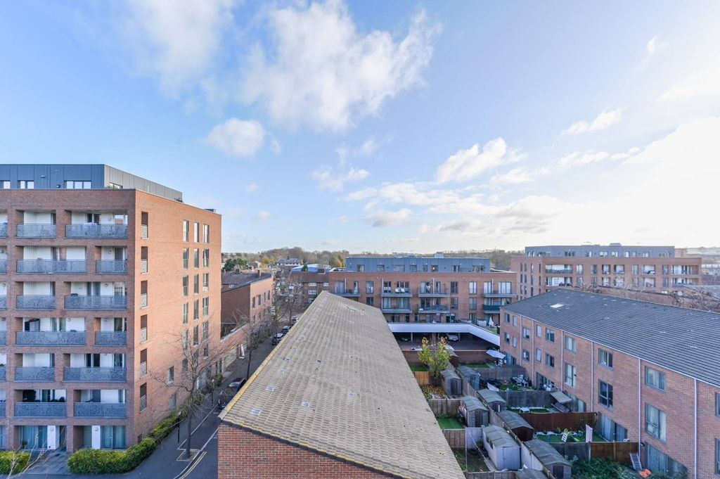 Property photo 2 of 9