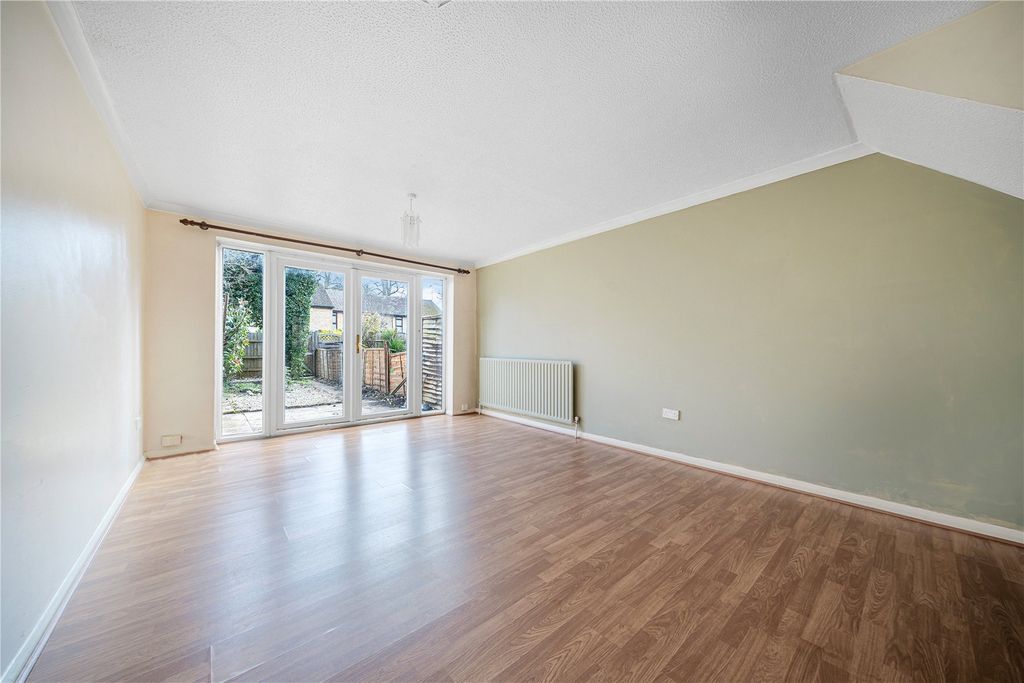 Property photo 2 of 20 Picture No. 11