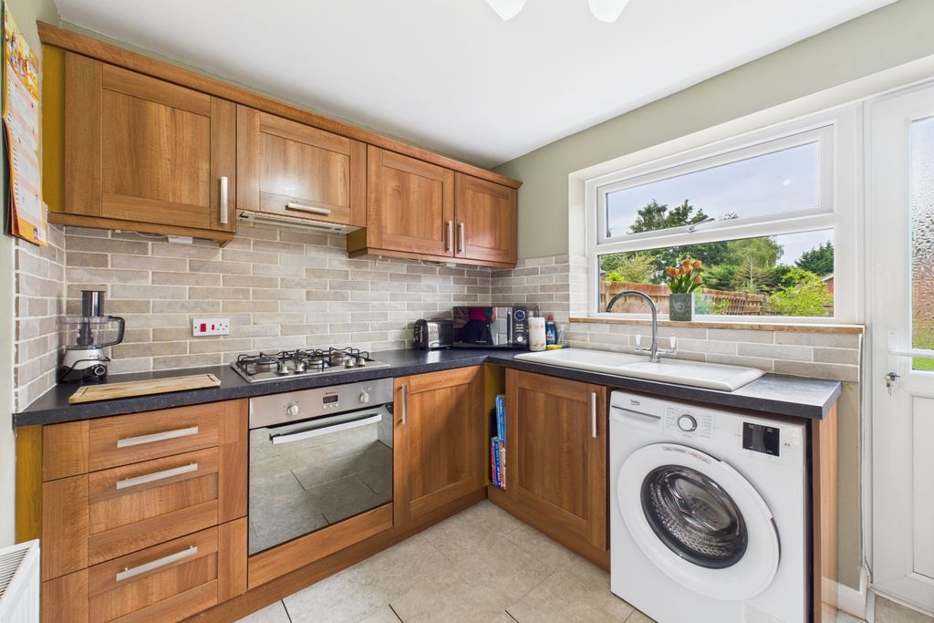 Property photo 3 of 17 Cam03162G0-Pr0309-Still011