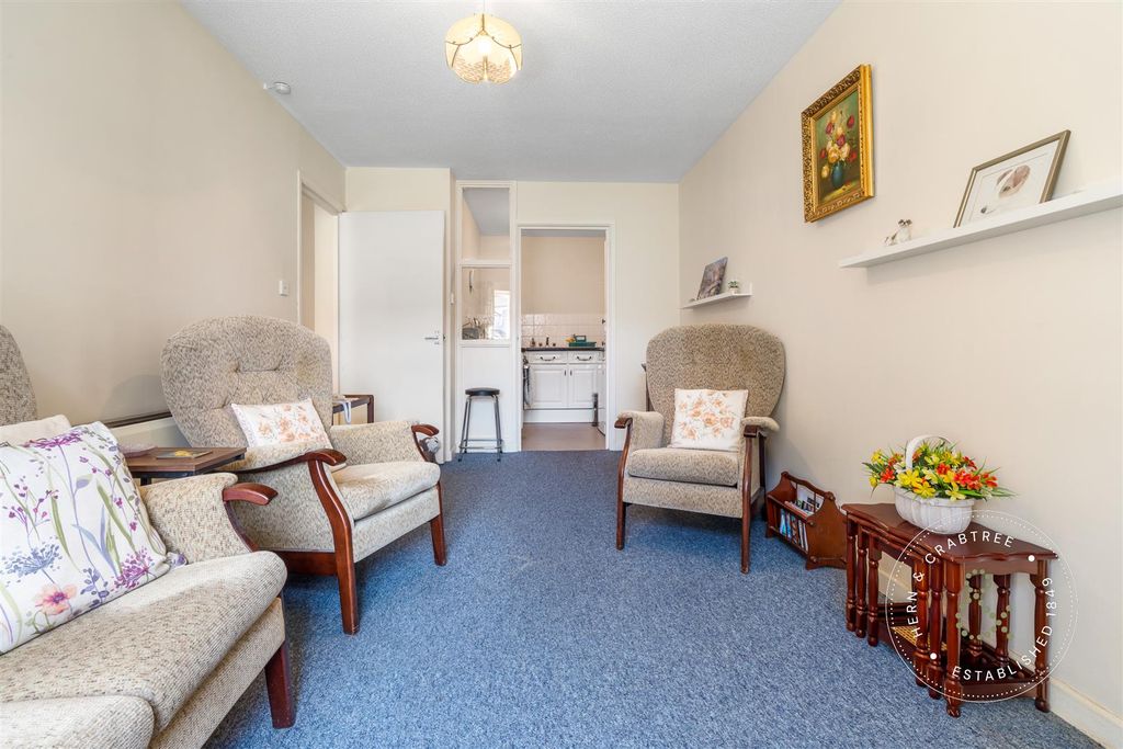 Property photo 3 of 20 Western-Court-08.Jpg