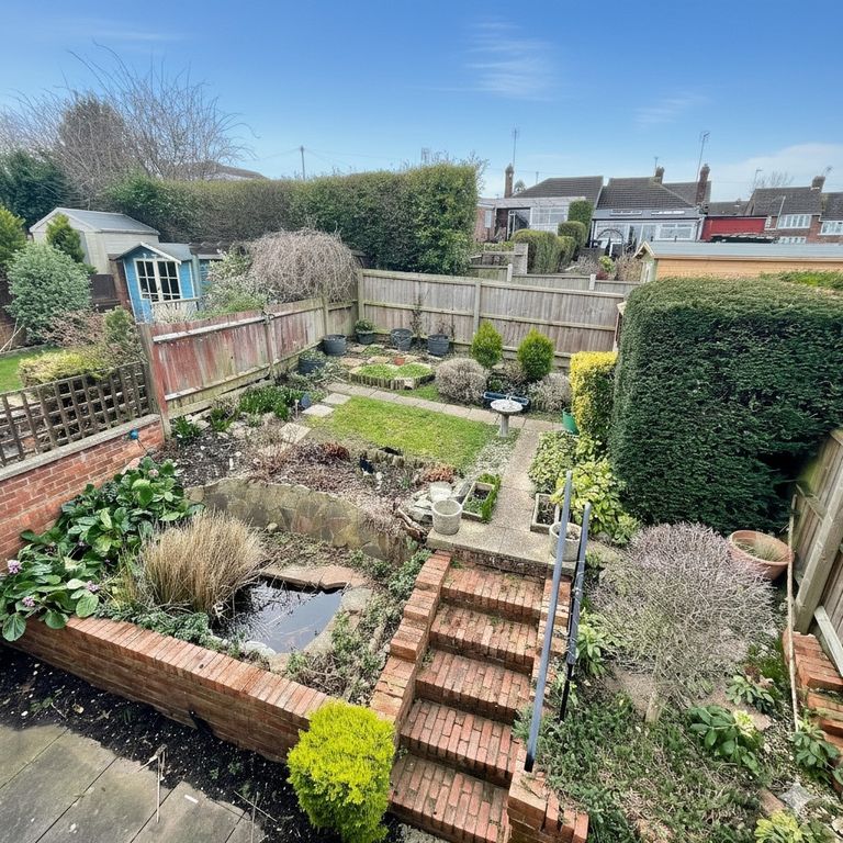 Property photo 2 of 10 4891691