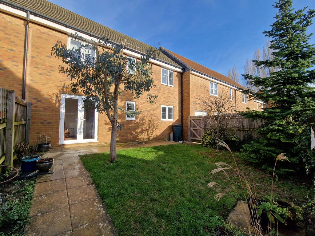 Property photo 2 of 19 Rear Garden