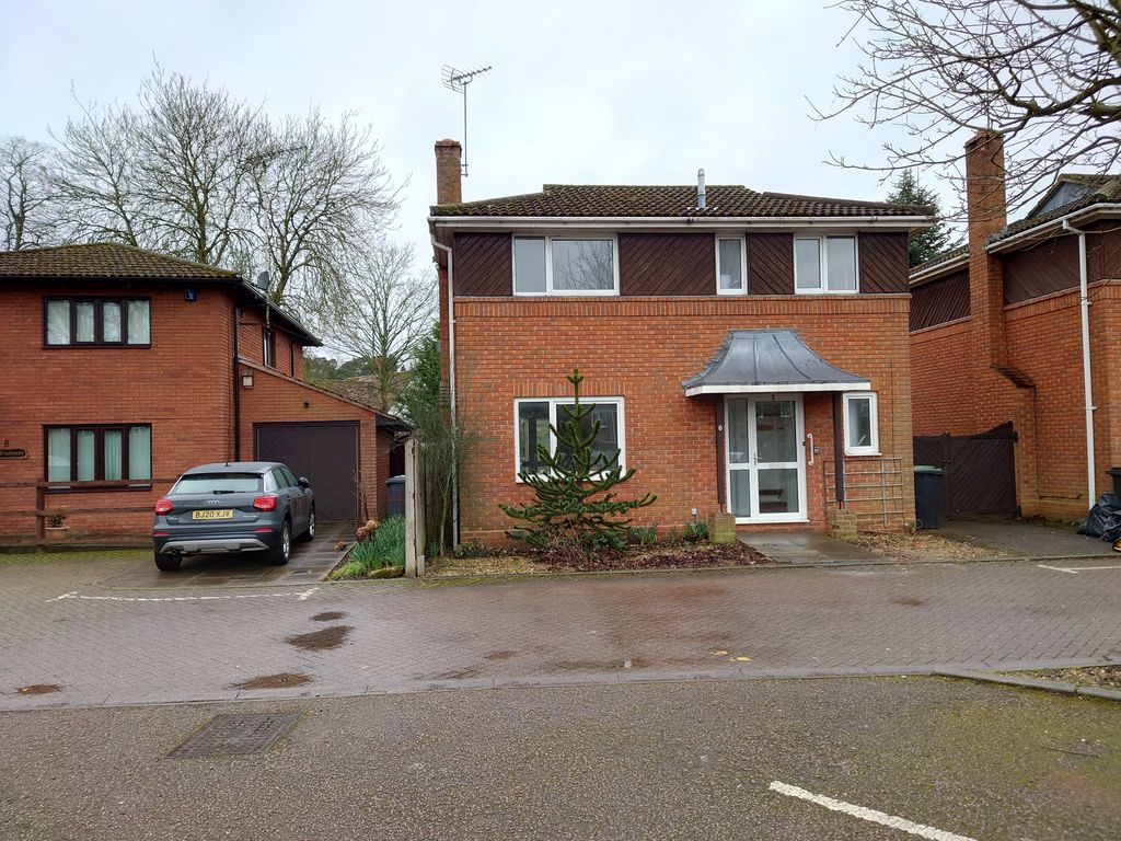 Property photo 1 of 5