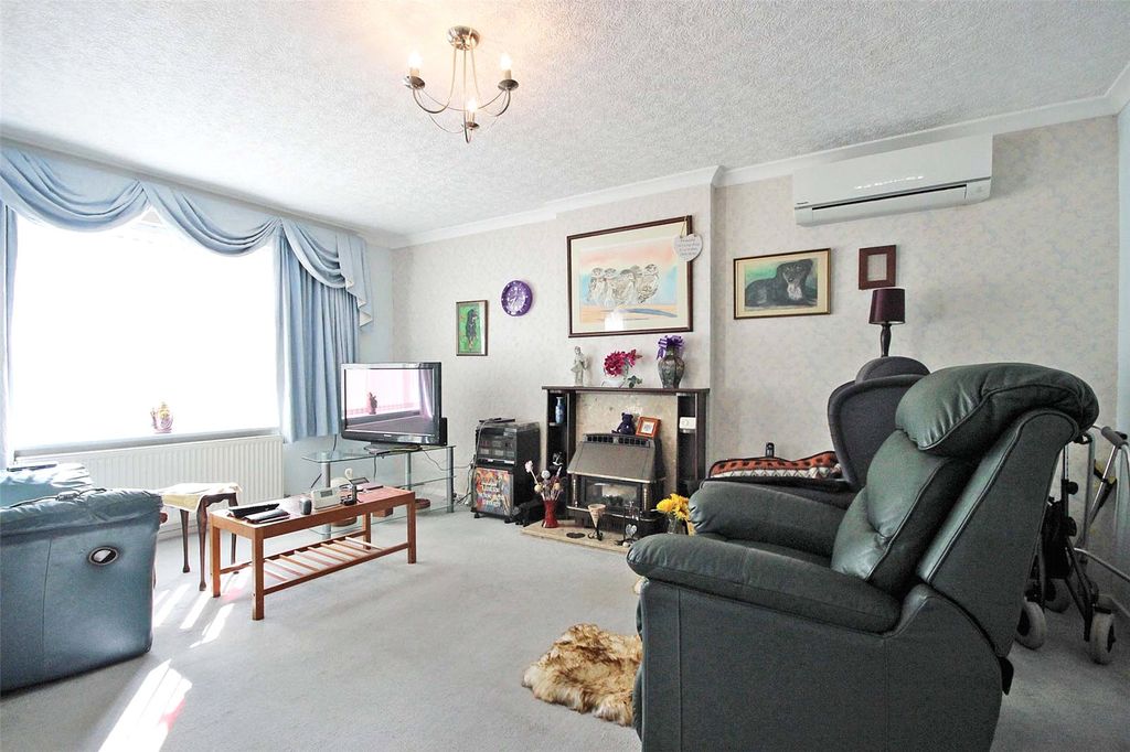Property photo 2 of 10 Picture No. 03