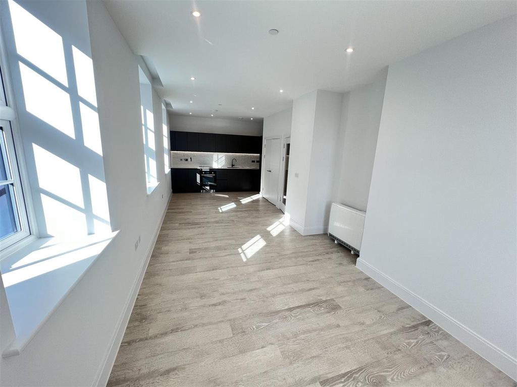 Property photo 3 of 17 Img_2397.Jpeg