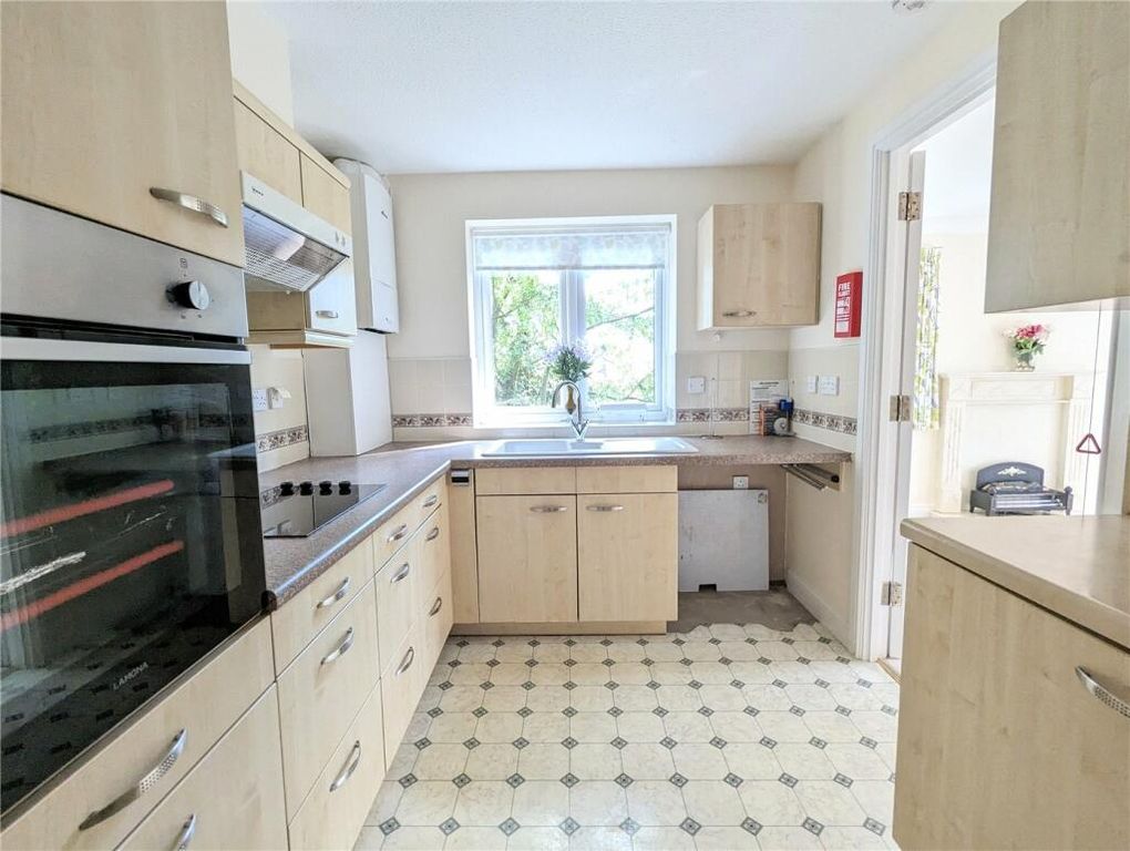 Property photo 3 of 11