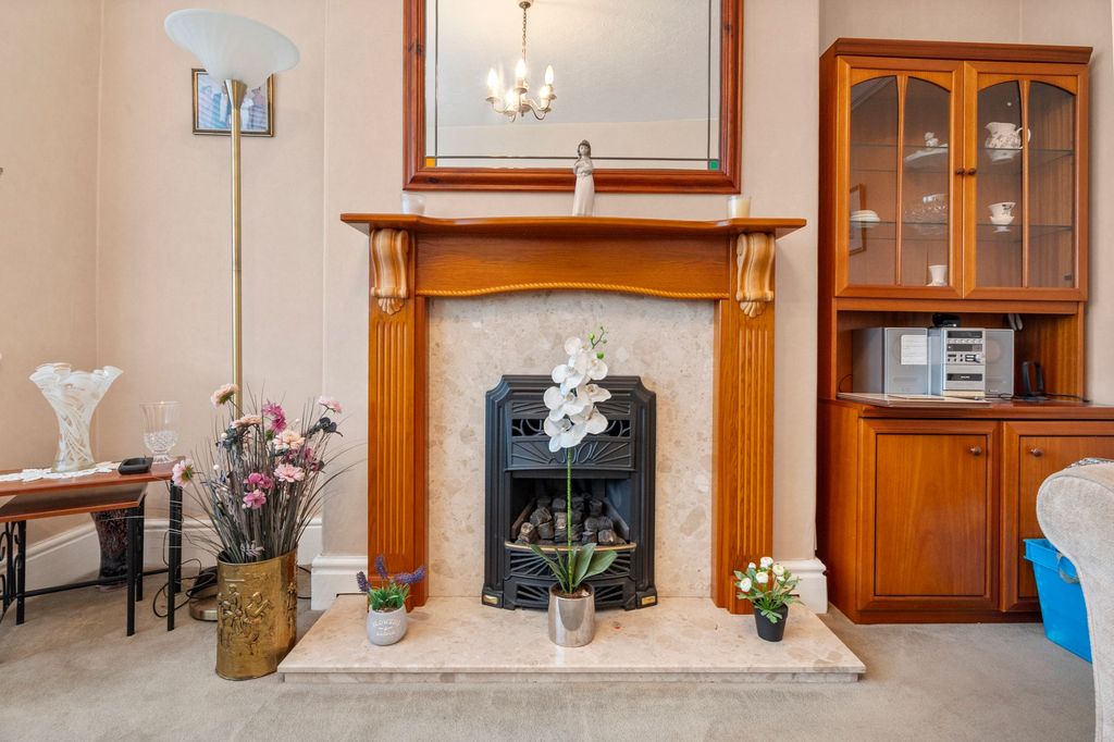 Property photo 3 of 29