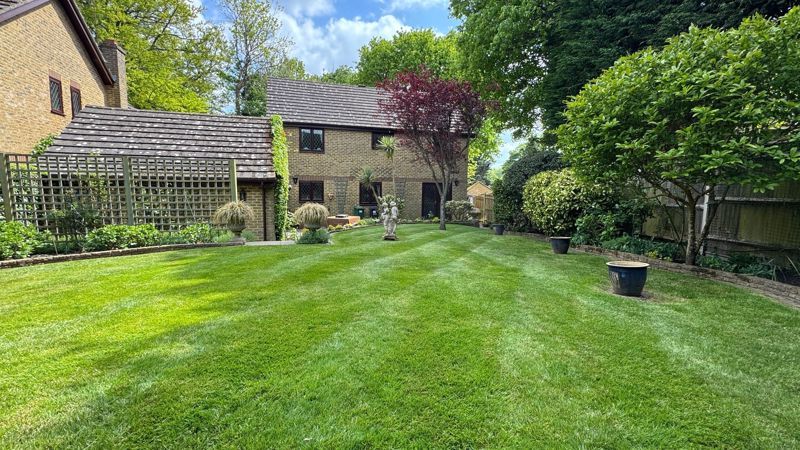 Property photo 2 of 16 Photo 23