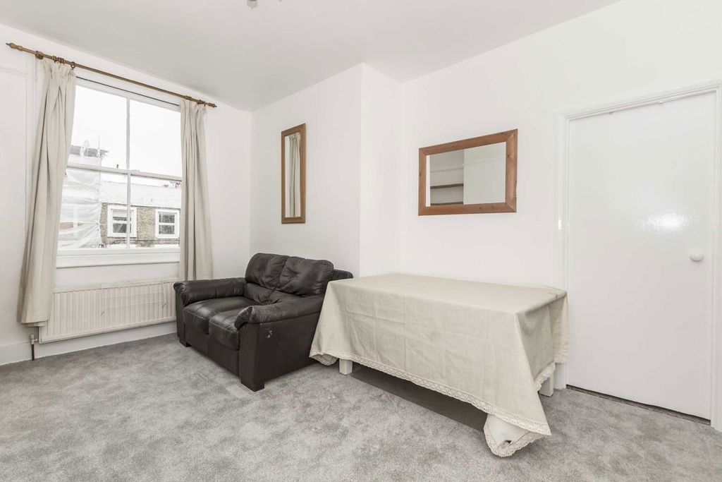 Property photo 2 of 4