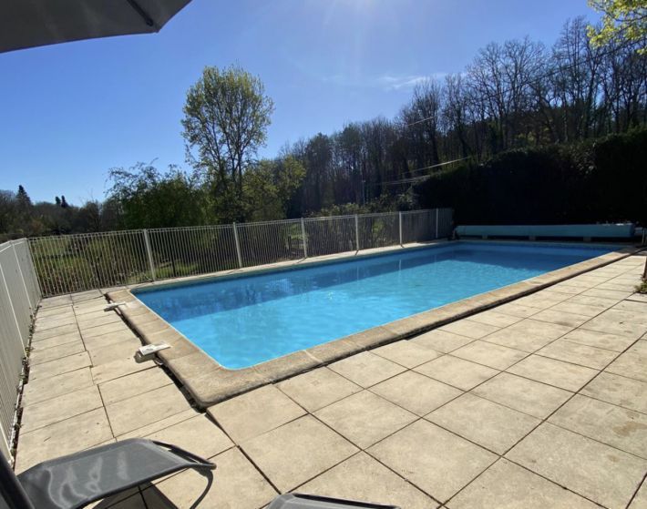 Property photo 2 of 26