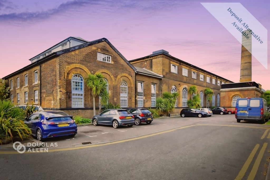 Property photo 1 of 5