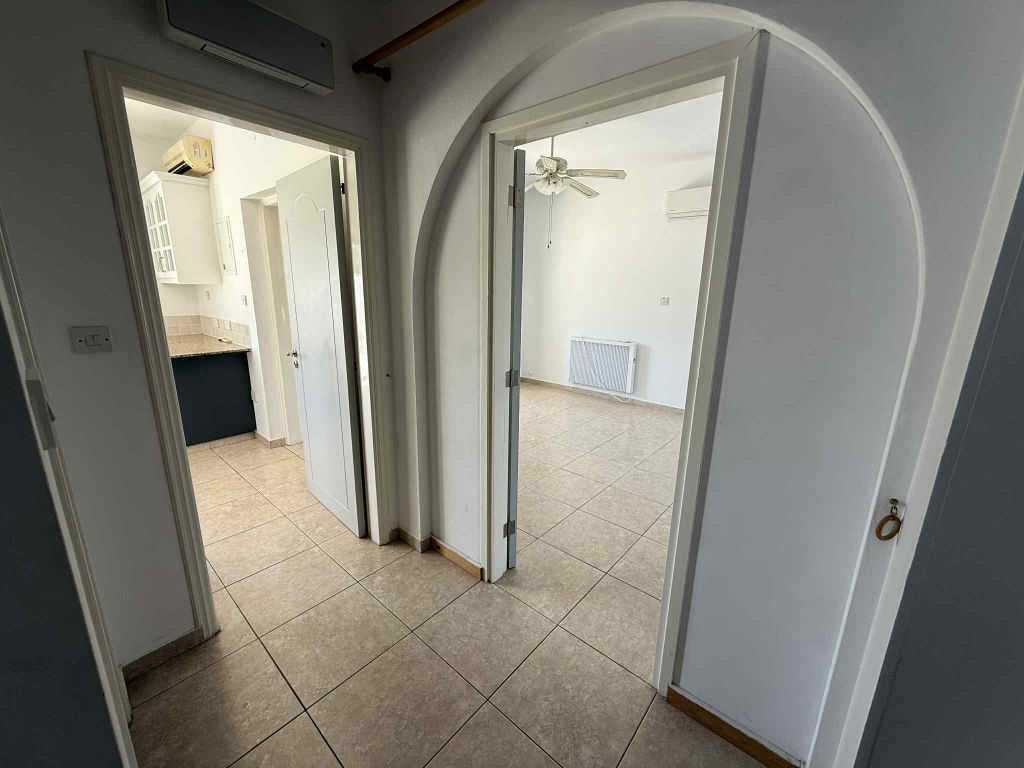 Property photo 3 of 27
