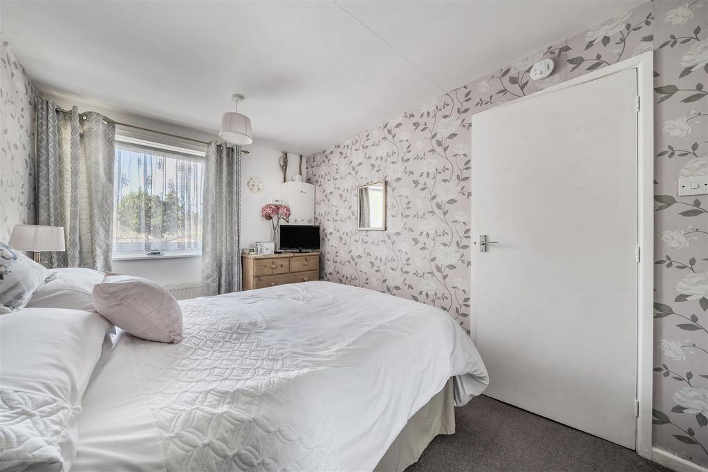 Property photo 3 of 13 1360071-4-68d3B69d7c9E2.Jpg