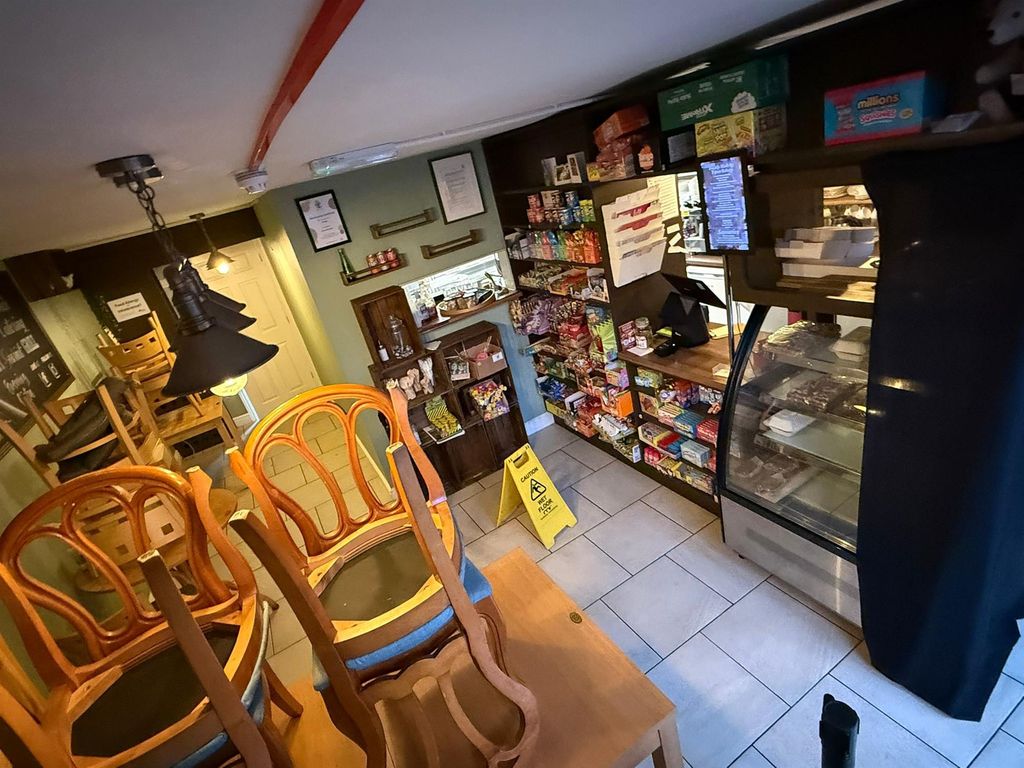 Property photo 3 of 7 Photo 2