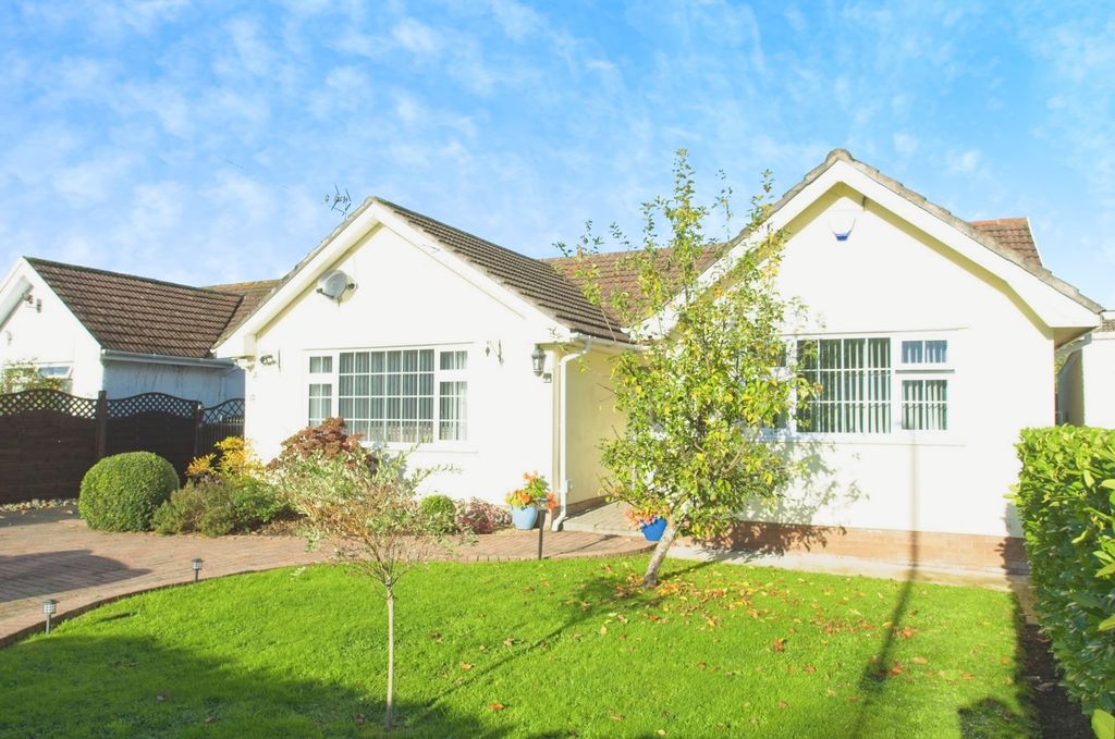 Property photo 2 of 17 Front