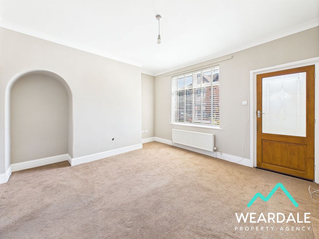 Property photo 2 of 32