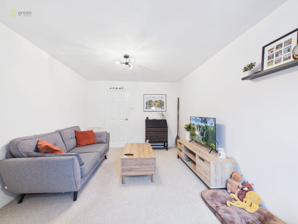 Property photo 2 of 13 Cam04914G0Pr0347Still014