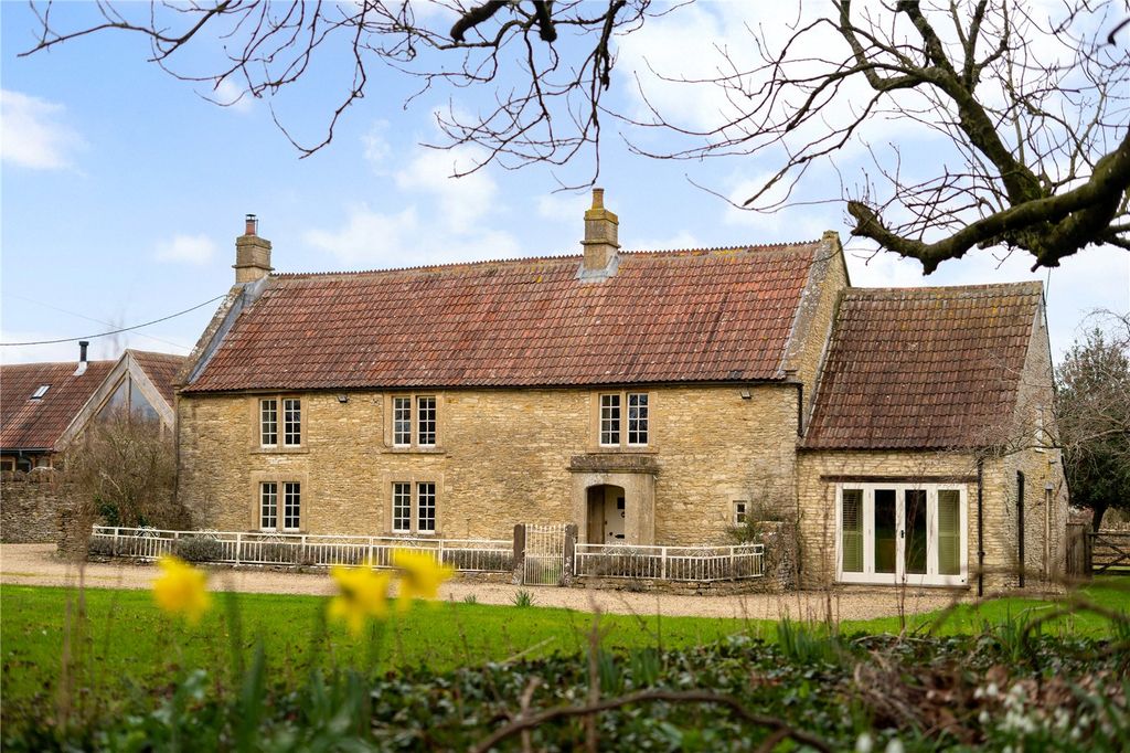 Property photo 1 of 35 Main Front