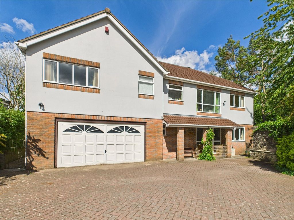 Property photo 1 of 33 Picture No. 35